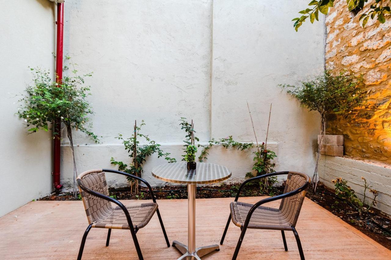 Uncover Kalamata'S Hidden Gem - Cosy City Nest Exterior photo
